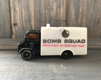 Police bomb squad response truck 1:64 miniature car scale die cast model collectible toy city