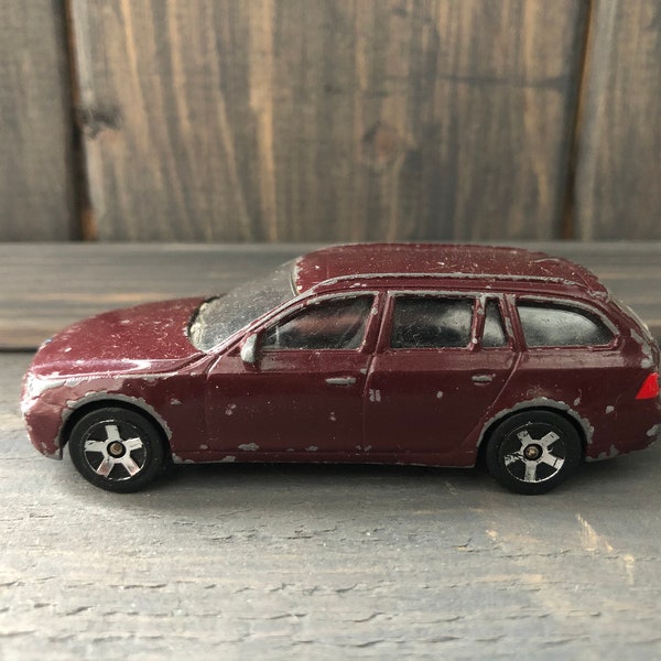 BMW 5 series touring red MAJORETTE die cast Collectible 1:61 car scale model toy city euro