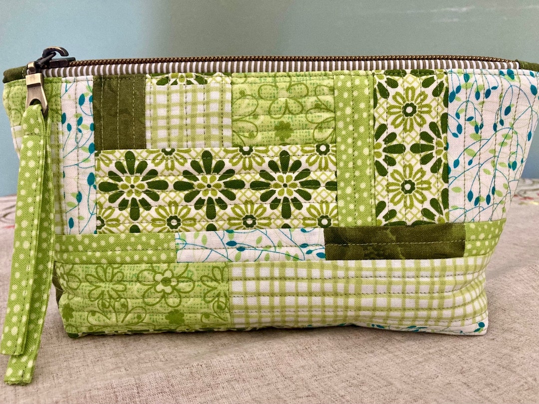 Handmade Cotton Fabric Quilted Patchwork Utility Pouch main image 0