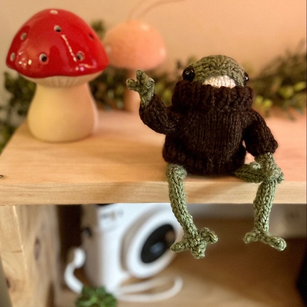Custom Knitted Frogs