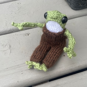Individuell gestrickter Frosch * NUR OVERALLS *