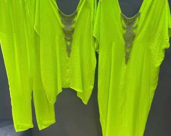 Set: Pants and Short Tunic in Neon