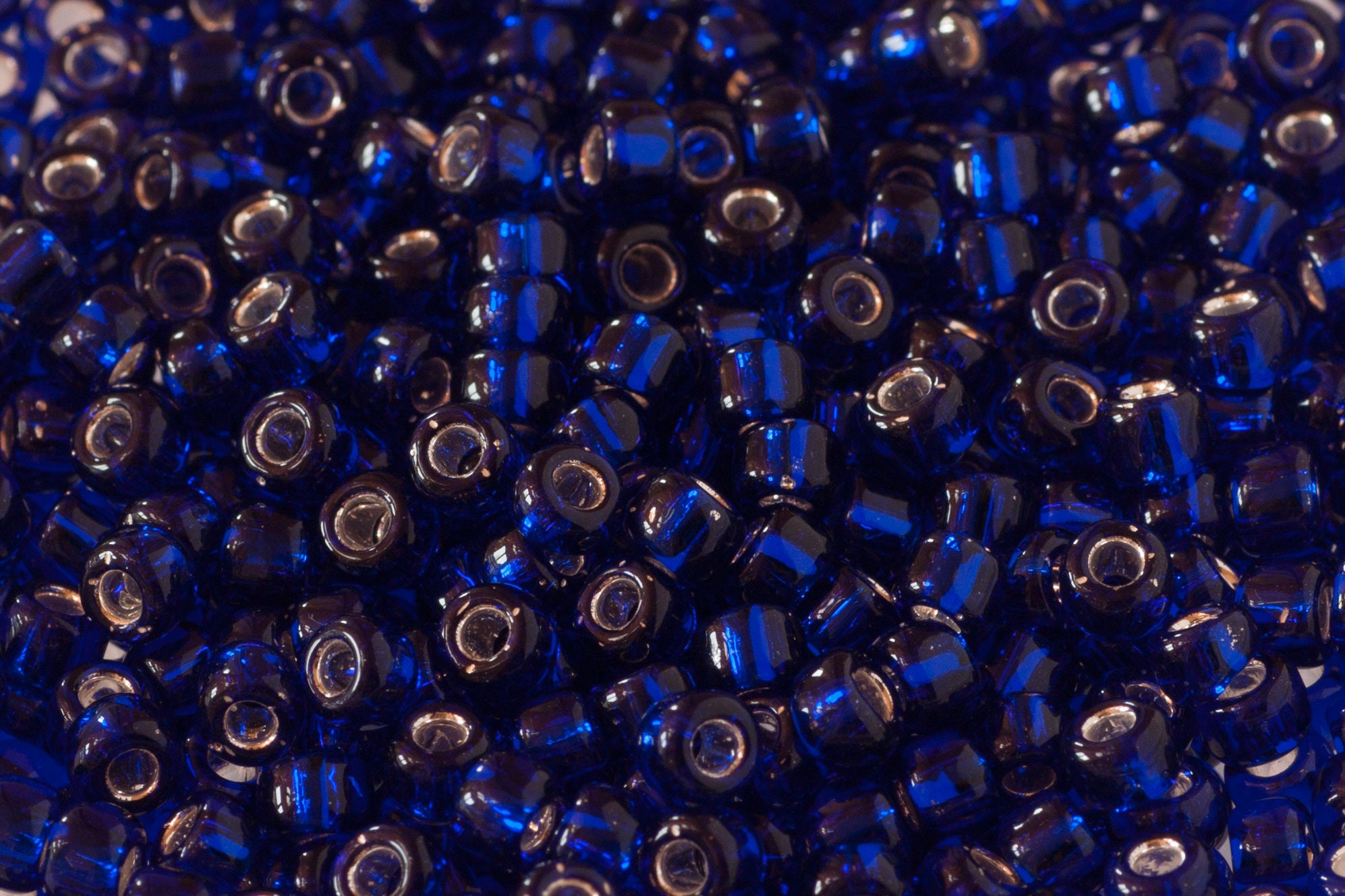 Peacock Blue Glass Seed Beads, 4mm Glass Seed Bead, Crystal Grass Beads  Bulk for Clothingsmall Beads,Small Beads for Bracelets Ornaments, Glass  Beads