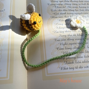Niedliches gehäkeltes Bienen Lesezeichen, kleine gehäkelte Biene, Geschenk für Lehrer, Geschenk für Buchliebhaber, Geschenk zum Schulanfang