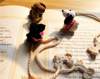 Crochet Dog Bookmark with Bone, Handmade Puppy Bookmark, Cute Dog Page Marker, Gift for Dog Lovers, Handmade Cute Dog Gift for Book Lovers