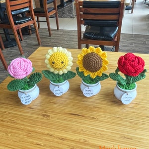 Gehäkelte Sonnenblume, gehäkelte Rose, Blumengeschenke Dekor, Geburtstagsgeschenk, motivierende Affirmationen, positive tägliche Erinnerungen