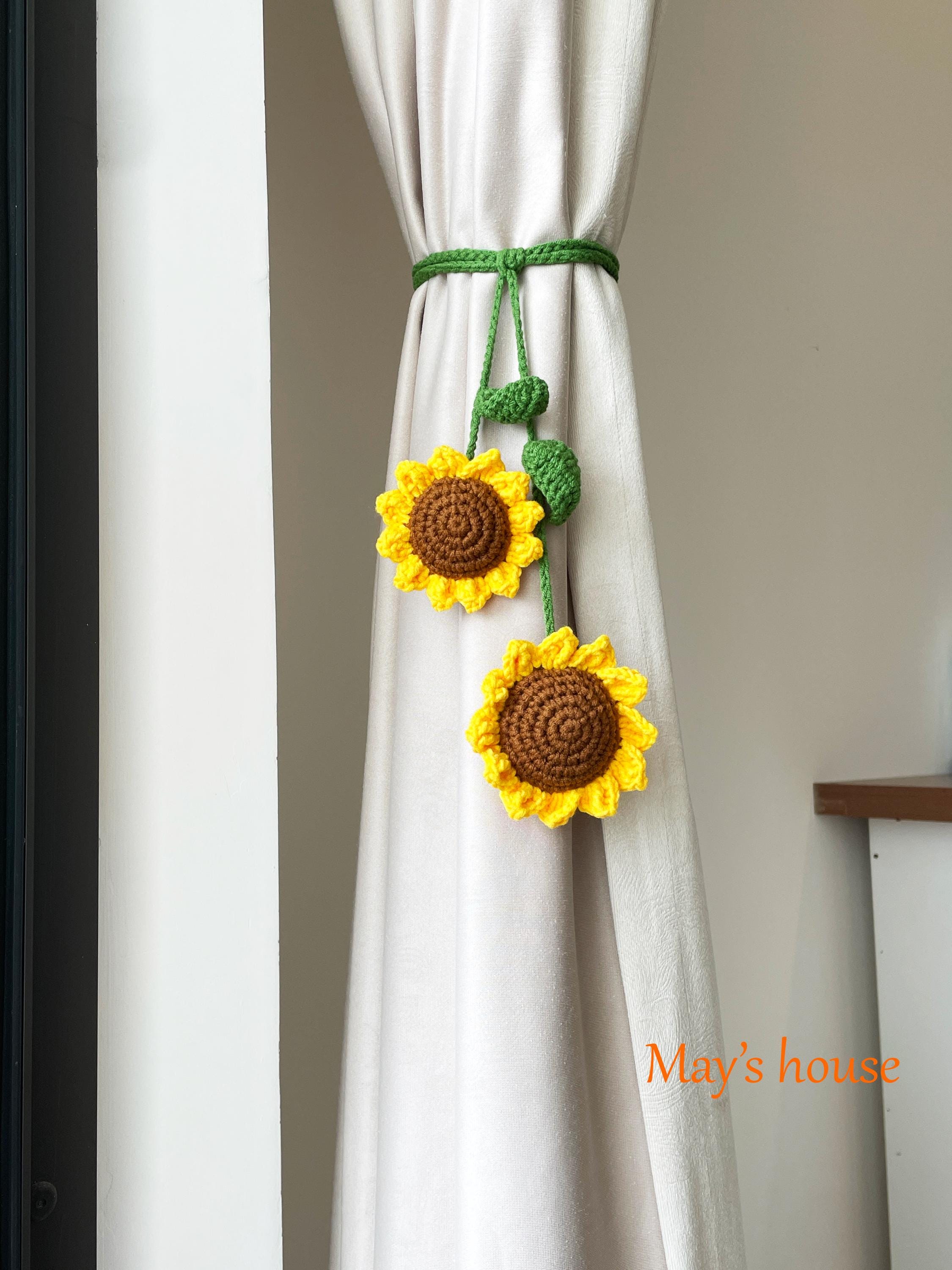 Crochet Sunflower Curtain Tieback: Milk Cotton Sunflower & Leaf