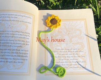 Crochet Sunflower Bookmark – Handmade Floral Page Marker for Book Lovers