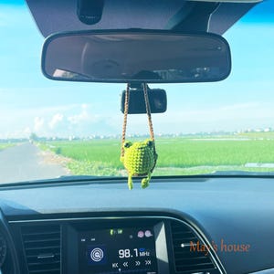 Crochet frog swing ornament, crochet frog swing car charm, cute handmade rearview mirror accessory, car decor