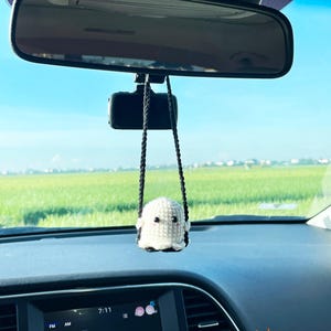 Crochet Ghost Swing Car Charm: Handmade Halloween Rearview Mirror Accessory