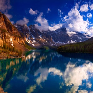 Moraine Lake is an icon of the Canadian Rockies and Banff National Park.
