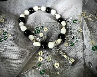 Queen Chess Piece Bracelet︱Moonstone Gemstone Jewelry︱Black and White Accessories︱Gift for a Chess Player ︱Game of Chess Accessory