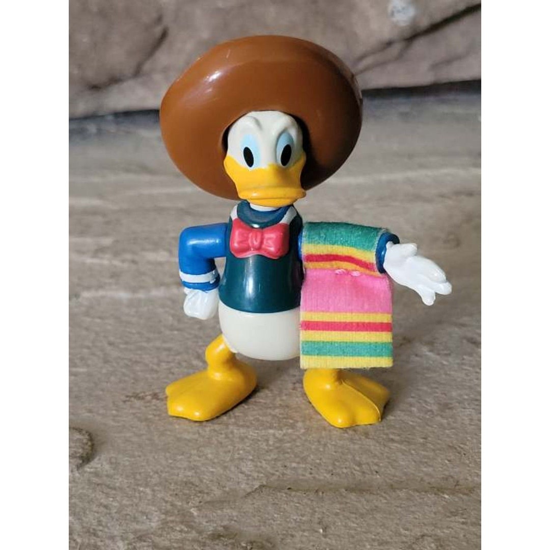 vintage-90s-walt-disney-s-donald-duck-three-caballeros-figurine