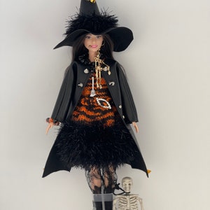 Poupée sorcière avec vêtements gothiques faits main, crâne et accessoires personnalisés Poupée mannequin de 30 cm p image 3