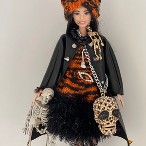 Poupée sorcière avec vêtements gothiques faits main, crâne et accessoires personnalisés Poupée mannequin de 30 cm p image 7