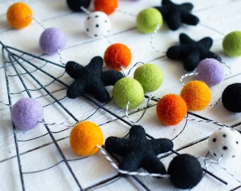 Felt Halloween Garland with Black Stars, Witchy, and Whimsical Colors