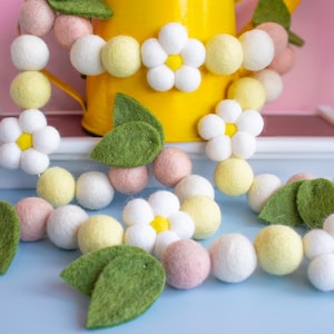 Felt Spring Garland for Easter, or Summer Mantel Decoration, Bookshelf or Window Decor, Felt Flowers and Leaves