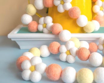 Felt Daisy Spring Garland for Mantel, Window, Bookshelf, or Home Decor. Great for Easter. With Peach and Pastel Yellow.