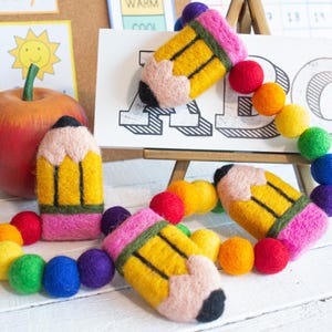 Felt Pencil Garland for Back to School, Teacher Desk and Classroom Decor, First Day of School Picture, Great for Kindergarten or 1st Grade