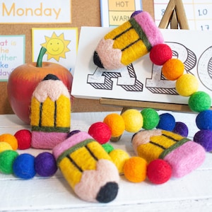 Felt Pencil Garland for Back to School, Teacher Desk and Classroom Decor, First Day of School Picture, Great for Kindergarten or 1st Grade