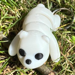 Polar Bear Keychain 3D Printed Articulated Unique Flexible Animal Keyring Cute Bear Gift Artic Lover Durable Lightweight Jewelry Design