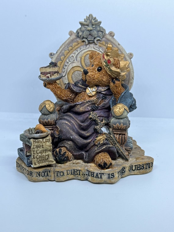 Vintage Boyd bear resin figurines collectors Boyds Bear Figurine Prince hamalot gift for mom aunt grandma resin bear decor vintage collector