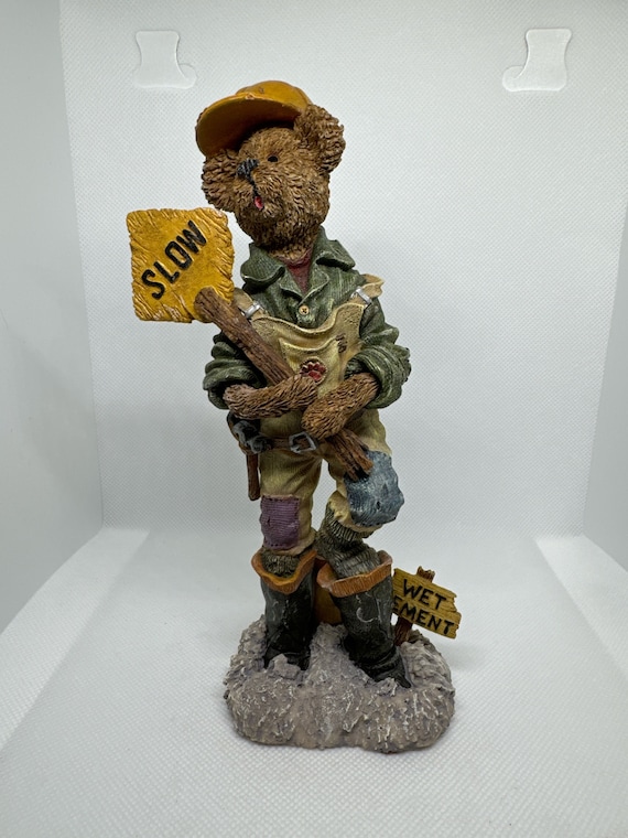 Boyd bear resin figurines collectors Boyds Bear Figurine jack hammer hard hat gift for mom aunt grandma resin bear decor vintage collector