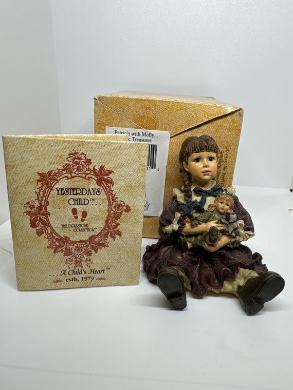 Vintage Boyds Bear Figurine Patricia with Molly attic treasures gift for mom aunt grandma resin bear decor vintage collector