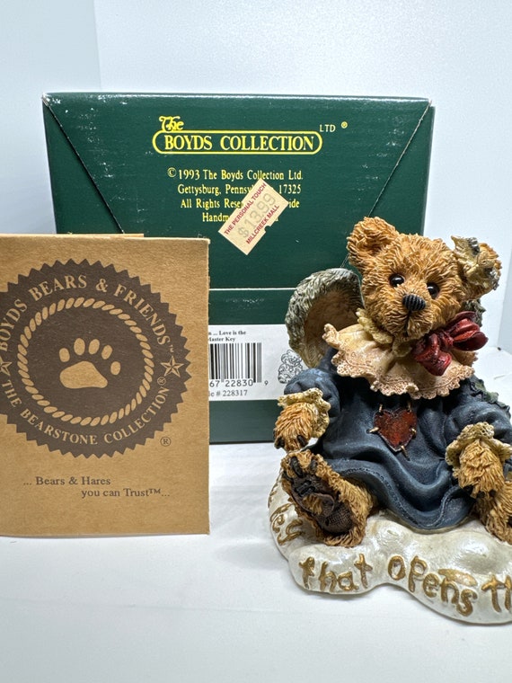 Vintage Boyds Bear Figurine gwain love is the master key gift for mom aunt grandma resin bear decor vintage collector
