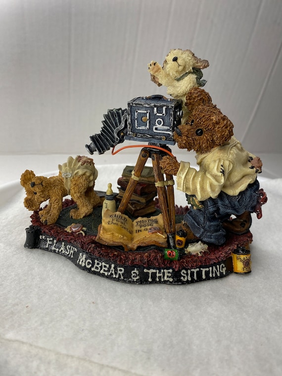 Vintage Boyd bear resin figurines collectors rustic knick knack shelf sitter display Boyds Bear Figurine Flash McBear and The Sitting