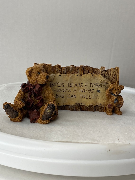 Vintage Boyd bear resin figurines collectors Grenville & Neville The Sign Vintage resin Boyds bear Figurine with original box