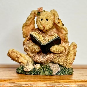 Handcrafted resin Boyd Bear collectible Vintage inspired Rabbit figurine Retired bunny figure decor book Daphne The Reader Hare Gift for her