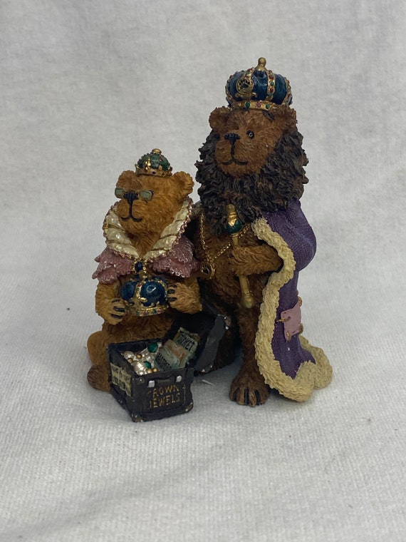 Vintage Boyds Bear Figurine Aurora and Rex…Saving the Family Jewels vintage resin bear gift for mom grandma aunt