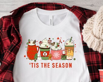 Camisa de café de Navidad, camisa de café de Navidad, camisa de pan de jengibre, linda camisa de Navidad, café de Navidad, es la temporada, café con leche de Navidad
