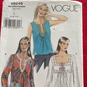 Vogue 8249 - Misses&#39; Top (6-8-10)/UNCUT, factory folded