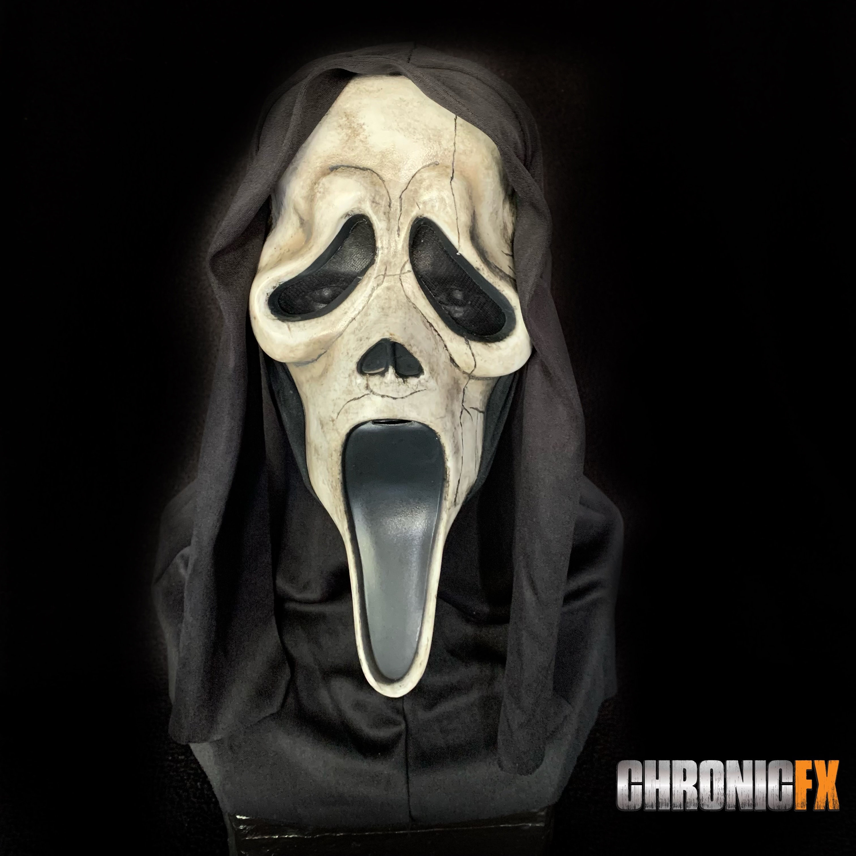 Scream 6 mask I made out of an ultra white mask and a hand sewn shroud 👌 :  r/Scream