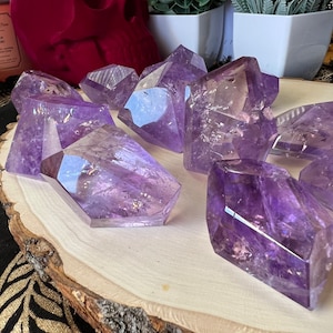 STUNNING and GEMMY Purple Amethyst Freeform (gusher)