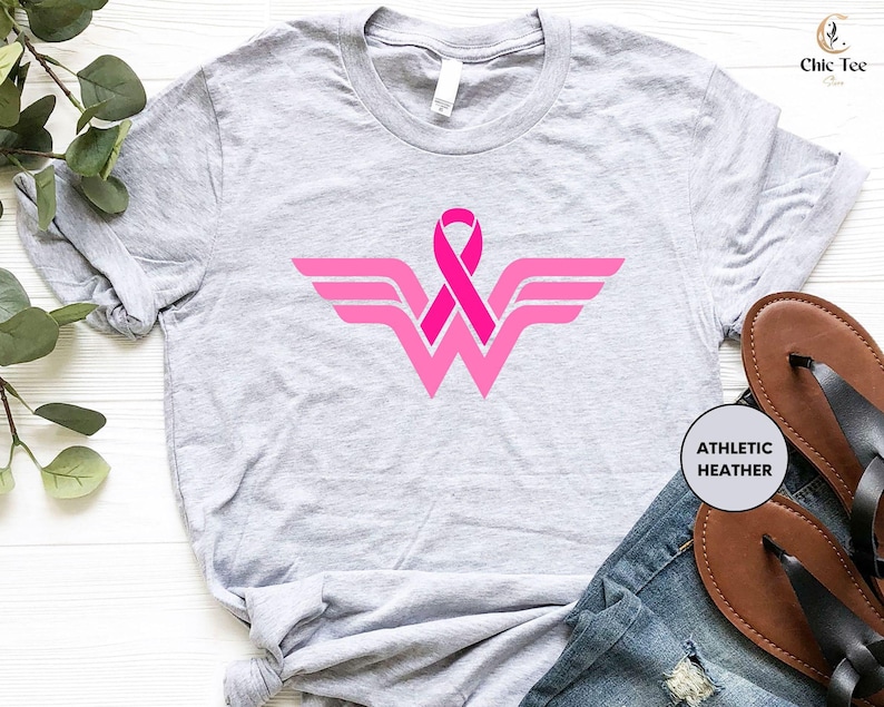 Camisetas de Mujer Maravilla, Camiseta con lazo contra el cáncer, Camiseta de luchadora contra el cáncer, Camisetas de cáncer de mama, Camisetas de concientización sobre el cáncer, Camisetas de mujeres fuertes imagen 3