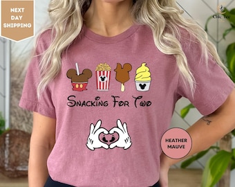 „Snacking For Two“-Shirt, Schwangerschafts-T-Shirt, Disney-Urlaub, Schwangerschaftsverkündung, Disney-Shirts für Paare, Mama-Shirt, Magic Kingdom