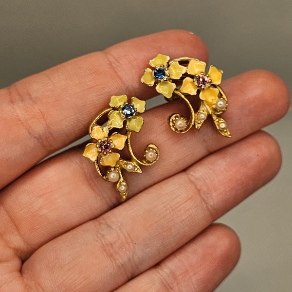 Vintage Screw Back Earrings Etsy