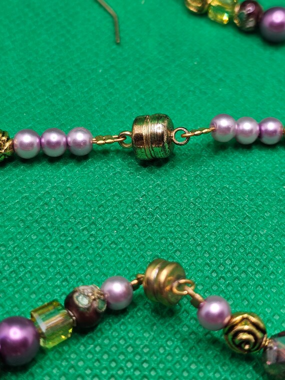 Beautiful Vintage Beaded Bracelet, Brooch, And Ea… - image 5