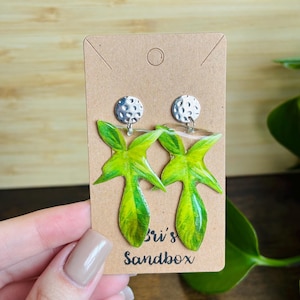 Philodendron Florida Beauty Resin Earrings - Handmade - Gifts for Women - Birthday gifts - Anthurium - Resin - Plant Lady