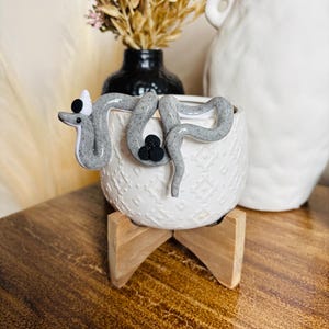 Cookies & Cream Pot Perch - Plant Pot Decoration