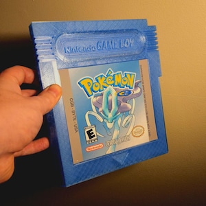 ポケモンクリスタル/ゴールド/シルバーウォールディスプレイカートリッジと通常サイズのカートリッジ