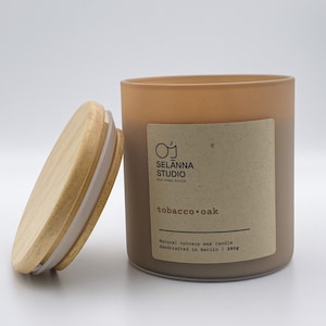 TOBACCO & OAK scented candle. Luxury aftershave aroma. Eco friendly gift for him. Gift idea for men. Fall aroma candle. Winter cosy candle.