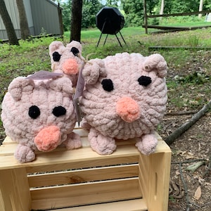 Hand knit plushie pigs