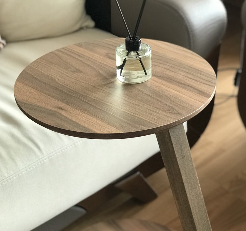 C-förmiger Beistelltisch, Sofatisch mit Mandala-Design, Couchtisch für Wohnzimmer, runder Holztisch MDF, Laptopständer, Muttertagsgeschenk Bild 4