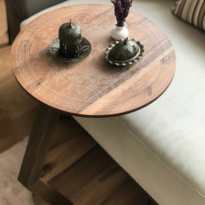 C Shaped Side/End Table, Modern Sofa Side Table, Coffee Table For Living Room, Round Wood End/Side Table, Laptop Stand, Walnut Couch Table Brown & Mandala