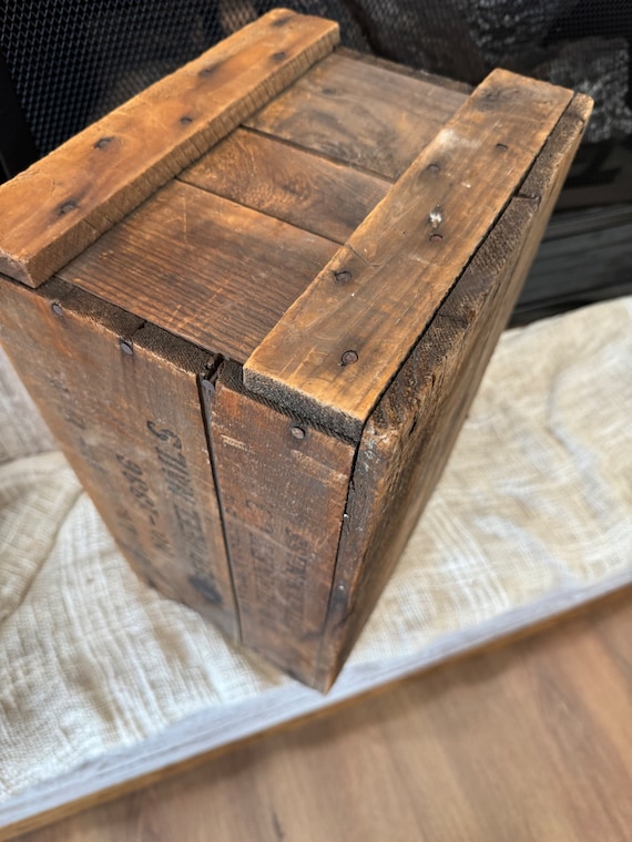 Rare Antique 1910's Birds Eye Diamond Match Company Wood