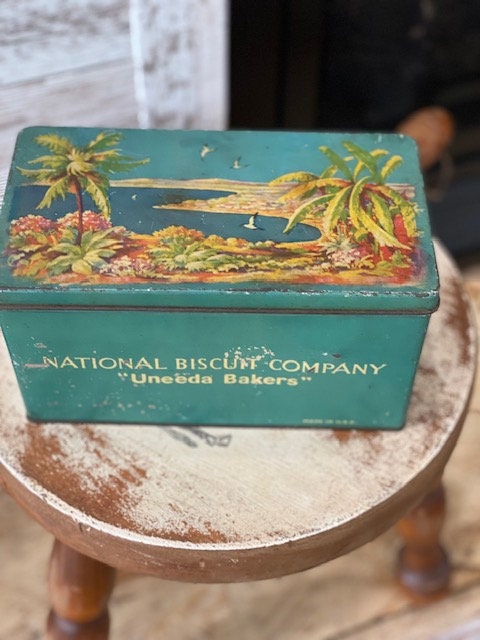 Vintage Biscuit Tin, Old Kitchen Biscuit Can with Lid, National Biscuit Company, Collector Tin, Uneeda Bakers Collectable, Ready to Ship
